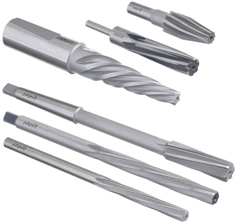 Alargadores metálicos, ferramentas usadas para aumentar ou ajustar o diâmetro de furos com precisão, ideais para acabamento em trabalhos mecânicos e industriais.