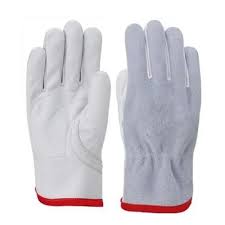 Luva de vaqueta resistente para segurança das mãos em serviços pesados, como solda, carga e manutenção, oferecendo durabilidade e proteção mecânica eficaz.