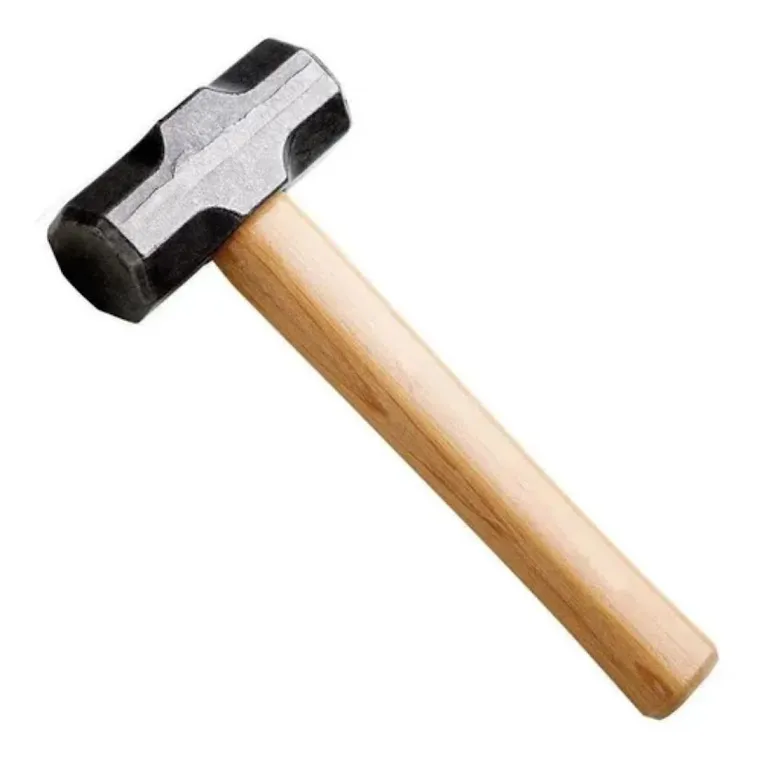 Marreta com cabo reforçado, ferramenta de impacto usada para demolição, quebra de estruturas e trabalhos pesados em construção civil e manutenção industrial.